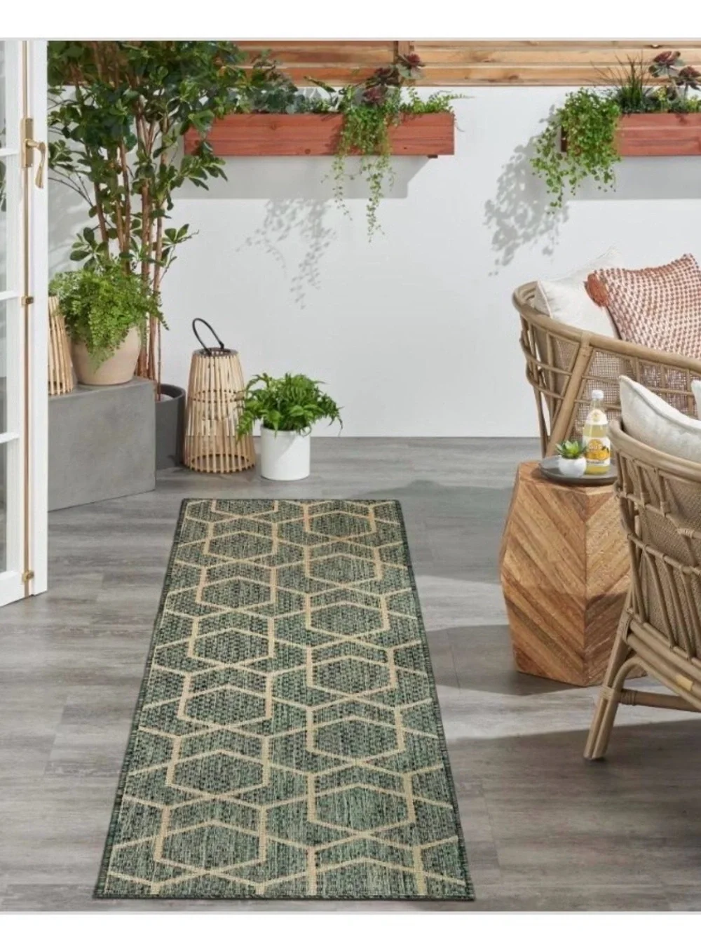New Nourison horizon Green Geometric Runner rug indoor/outdoor 2’x6’